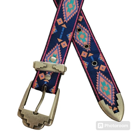 Nuovo Belt 36" Southwestern Design Rockabilly Cast Silver Buckle Vtg Blue Pink - Picture 3 of 11
